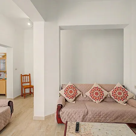 Casa Abuela Nyaraló San Isidro